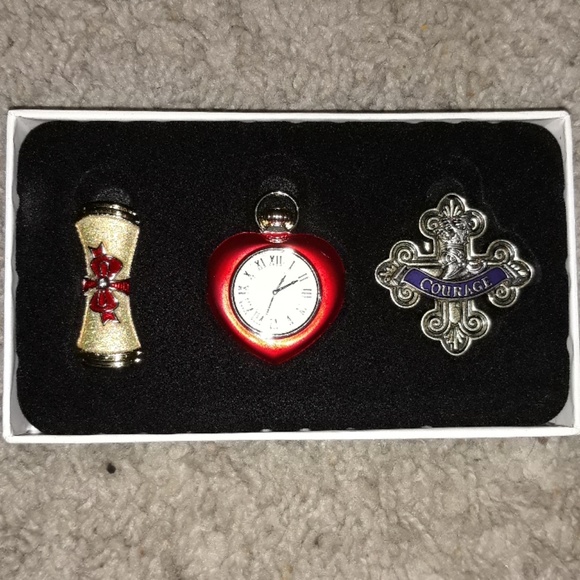 BRAND NEW WIZARD♥️ 75TH OF OZ 3 PIECE PENDANT SET - Picture 3 of 3